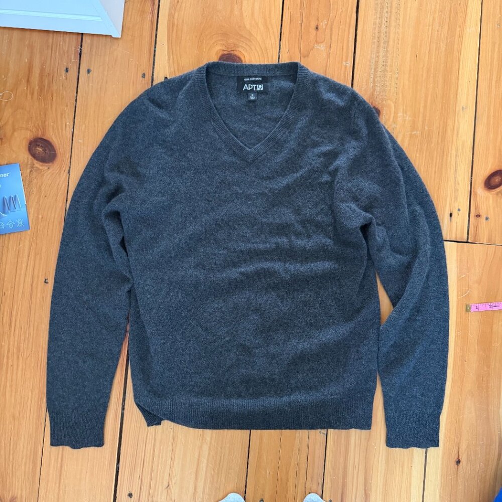 100% Cashmere Sweater - Apt9